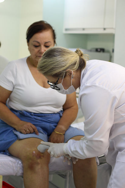 clínica terapêutica